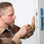 Advantages of hiring professional locksmith services
