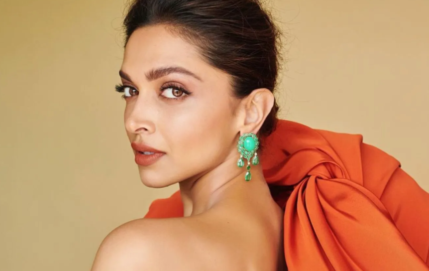 Deepika Padukone's Height in Feet Without Shoes