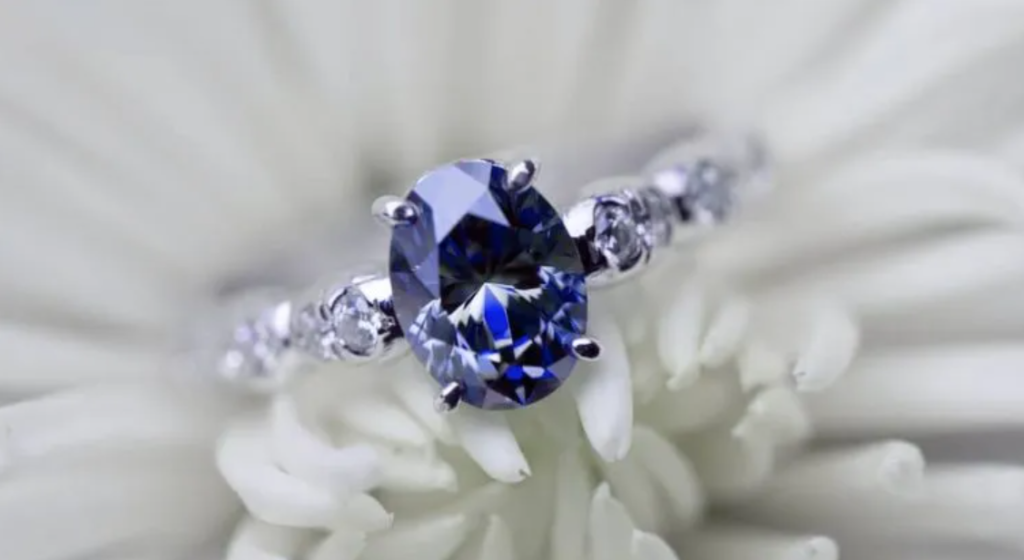 Blue Sapphire in Engagement Rings Alternatives