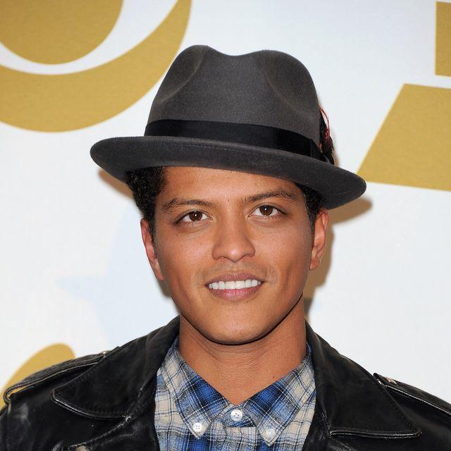 Does Bruno Mars Is Gay