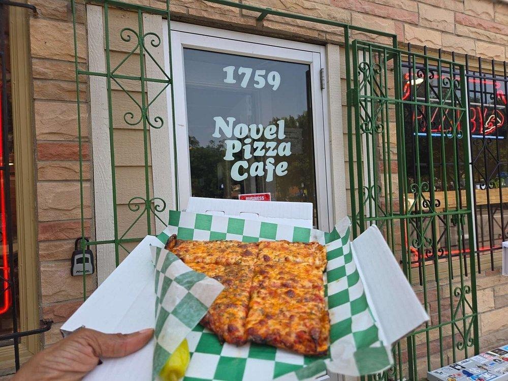 Novel Pizza Café